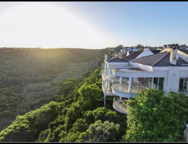 5 BEDROOM HOUSE FOR SALE IN STILBAAI-WES